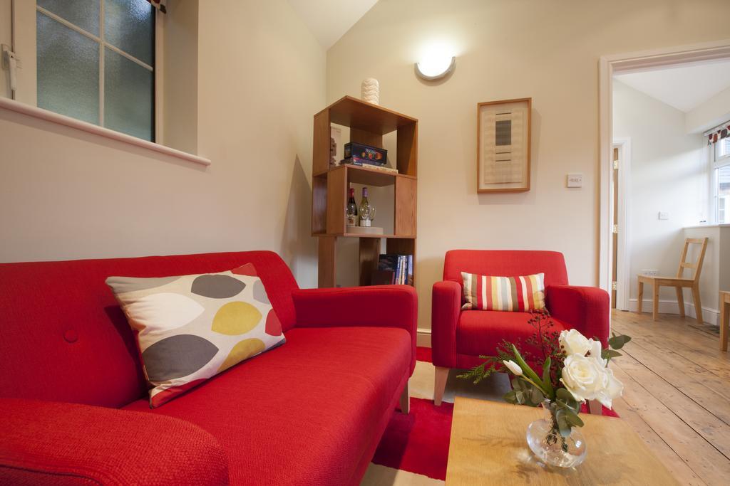 Centre Village 2 Bedroom Cottage - The Byre Pewsey Esterno foto